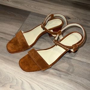Nisolo block heel sandal in shade nutmeg